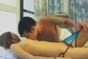 Gadis Sekretaris Cantik Pasrah Goyang Kasur Hotel